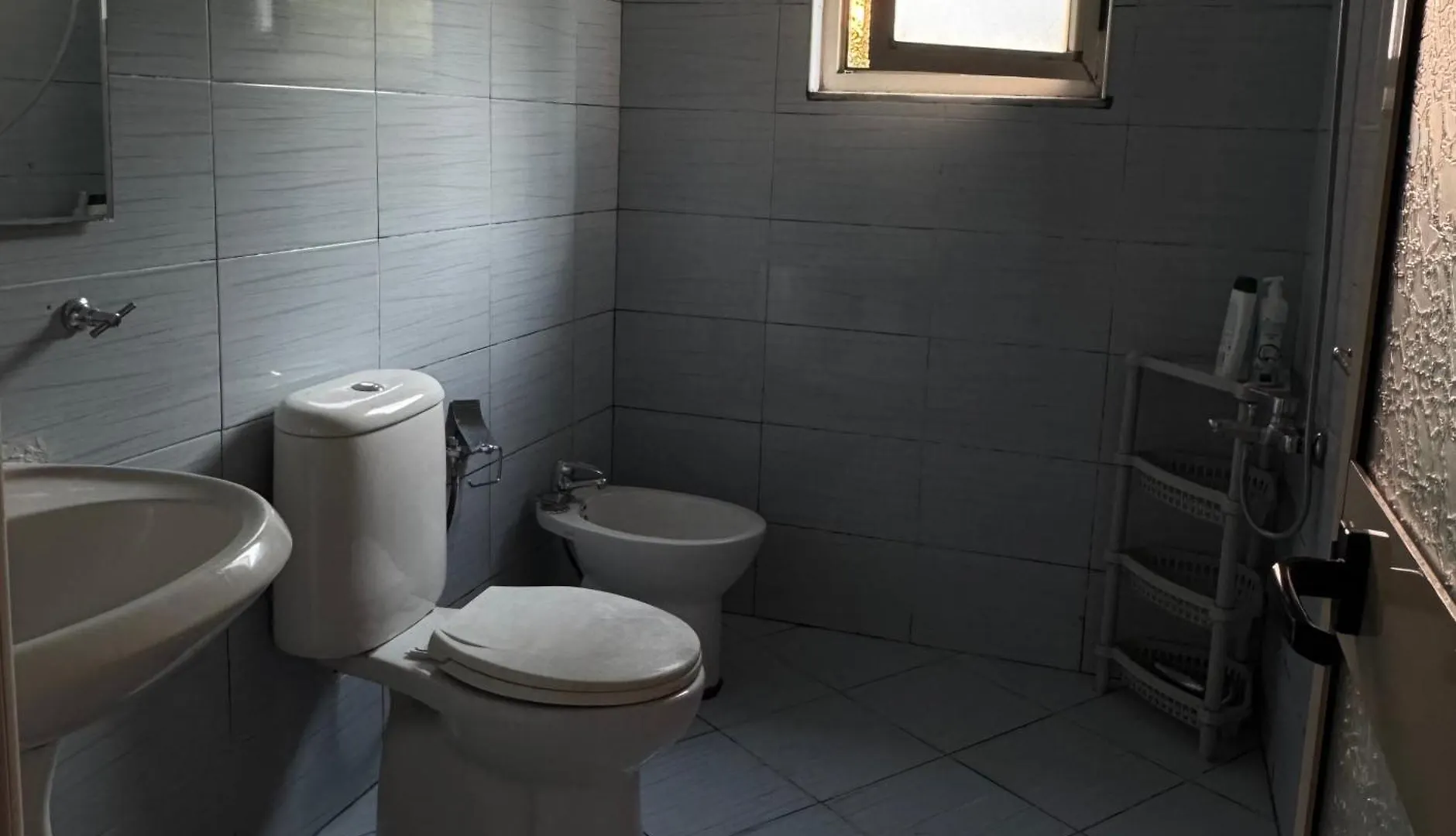 Deny'S Apartment Tirana Albania